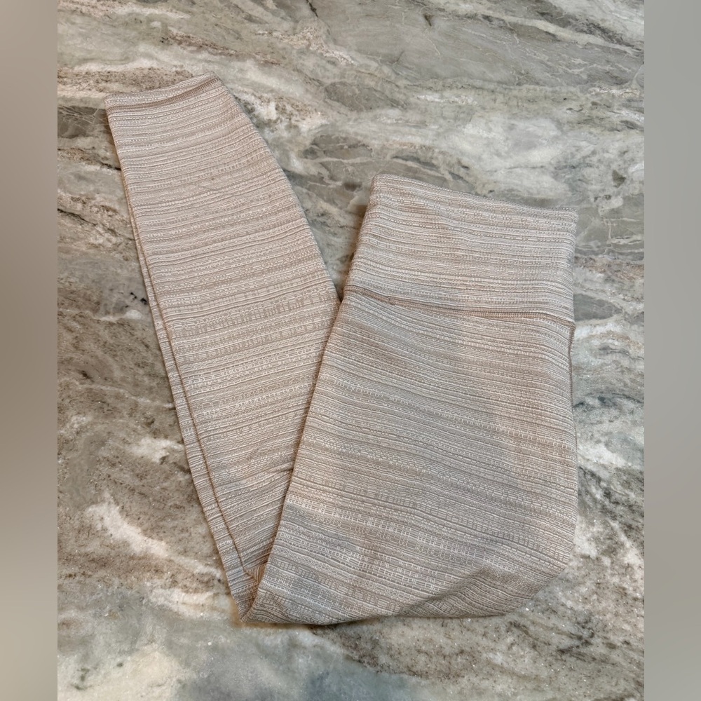 Athleta Textured Leggings M Beige Taupe Full Length Yoga Pants Medium